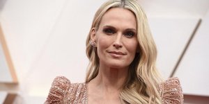 Mοντέλο Μόλις Σιμς