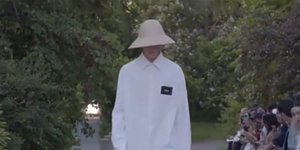 «Θεούλη μου δεν βλέπω τίποτα»: Τι σκέφτεται ένα μοντέλο όταν κάνει πασαρέλα/Φωτογραφία: TikTok/mathieusimoneau