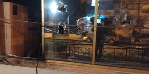 Επίθεση με μολότοφ τα ξημερώματα στο δημαρχείο Μοσχάτου