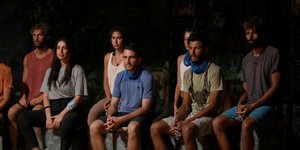 Η μπλε ομάδα στο συμβούλιο του Survivor 4