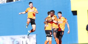 Οι παίκτες του ΠΑΣ Γιάννινα πανηγυρίζουν