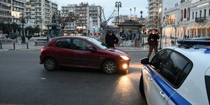 Έλεγχοι για τον κορωνοϊό στην Πάτρα