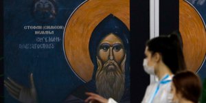 Νοσηλεύτριες σε εμβολιαστικό  κέντρο στην πρωτεύουσα της Σερβίας