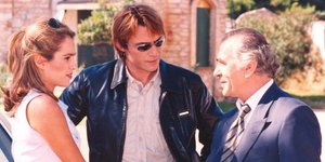 Στράτος Τζώρτζογλου για Τζένη Μπότση