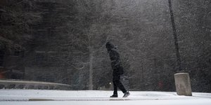 Ανθρωπος στο χιόνι, ΗΠΑ