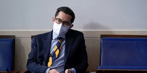 ΗΠΑ: Παραιτήθηκε ένας εκπρόσωπος του προέδρου Μπάιντεν επειδή απείλησε μια δημοσιογράφο	