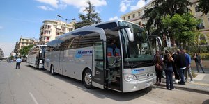 Τουριστικό λεωφορείο