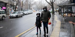 Με μάσκες η νέα κανονικότητα των πολιτών στην Τουρκία 