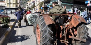 τρακτερ στην πολη