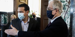 Η επιστολική ψήφος στο τραπέζι της συνάντησης Τσίπρα-Τασούλα στη Βουλή