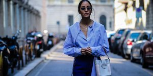 γυναίκα με μαρινιέρα