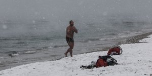 Χειμερινός κολυμβητής στο Παλαιό Φάληρο