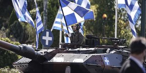 Στιγμιότυπο από την περυσινή παρέλαση για την 25η Μαρτίου