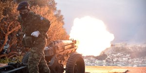 Κανιοβολισμοί 25η Μαρτίου