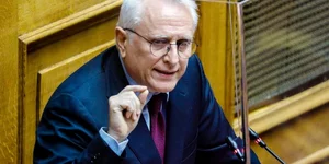 Ο Γιάννης Ραγκούσης