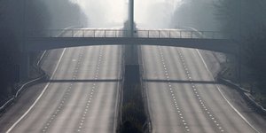 Άδειας λεωφόρος στην πρωτεύουσα του Βελγίου τις Βρυξέλλες