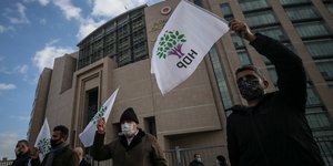 Διαμαρτυρία οπαδών του κουρδικού κόμματος στην Τουρκία