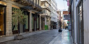 Καταστήμτα κλειστά στην Ερμού