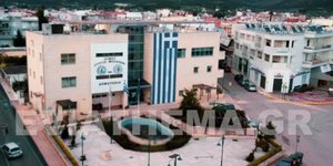 Η ελληνική σημαία στην Εύβοια