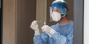 φαρμακεία rapid test