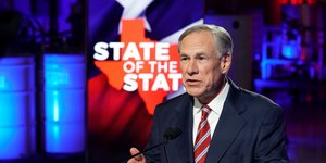 O κυβερνήτης του Τέξας, Γκρεγκ Αμποτ