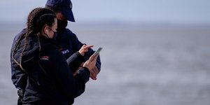 αστυνομικος με κοτσιδακια
