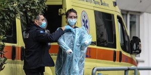 κορωνοϊός Ασθενοφόρο