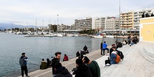 κοσμος σκαλια θαλασσα