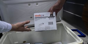 Κουτί με εμβόλια