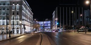 Η πλατεία Συντάγματος εν μέσω lockdown