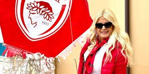 Στα χρώματα του Ολυμπιακού ο χαρταετός της Μαρίνας Πατούλη