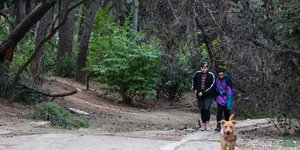 Πολίτες με κωδικό μετακίνησης 6 σε πάρκο της Αθήνας