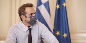 O Κυριάκος Μητσοτάκης την ώρα τηλεδιάσκεψης