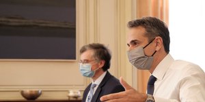Κυριάκος Μητσοτάκης και Σωτήρης Τσιόδρας
