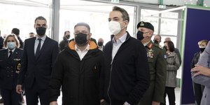 «Μέχρι αρχές Μαΐου θα έχουν εμβολιαστεί όλοι οι άνω των 60» -