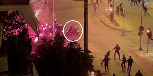 Επίθεση στον αστυνομικό στη Νέα Σμύρνη