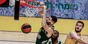 Ο Παπαγιάννης καρφώνει στο ματς του Ισραήλ