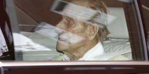 Ο πρίγκιπας Φίλιππος πήρε εξιτήριο από το νοσοκομείο