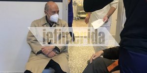 Ο πρώην πρωθυπουργός Κώστας Σημίτης