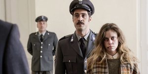 Η Σοφούλα με εμφανή τα σημάδια από την κακοποίηση του Βόσκαρη στις «Άγριες Μέλισσες»
