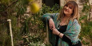 H Τζόυς Ευείδη με πασμίνα