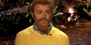 Ο απολαυστικός Τάκης Ζαχαράτος ως Νίκος Μπάρτζης