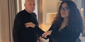 Άντονι Χόπκινς και Σάλμα Χάγιεκ πανηγυρίζουν την νίκη του στα Όσκαρ 2021 