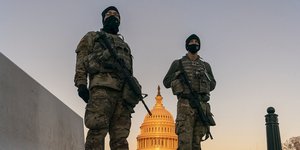 Mέλη της Εθνοφρουράς των ΗΠΑ στο Καπιτώλιο