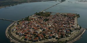 Βίντεο: Οι Αλυκές Μεσολογγίου και η «Βενετία της Ελλάδας» από ψηλά