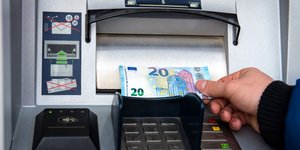Χαρτονόμισμα των 20 ευρώ από ΑΤΜ
