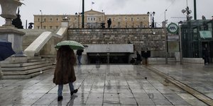 Καιρός: Συννεφιά και βροχές την Τετάρτη