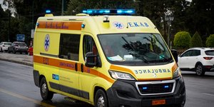 βρέφος ασθενοφόρο