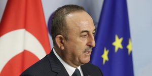 Ο Μελβούτ Τσαβούσογλου