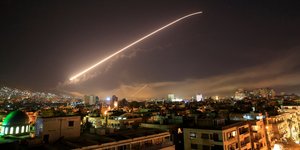 Aεροπορικά πυρά στη Δαμασκό